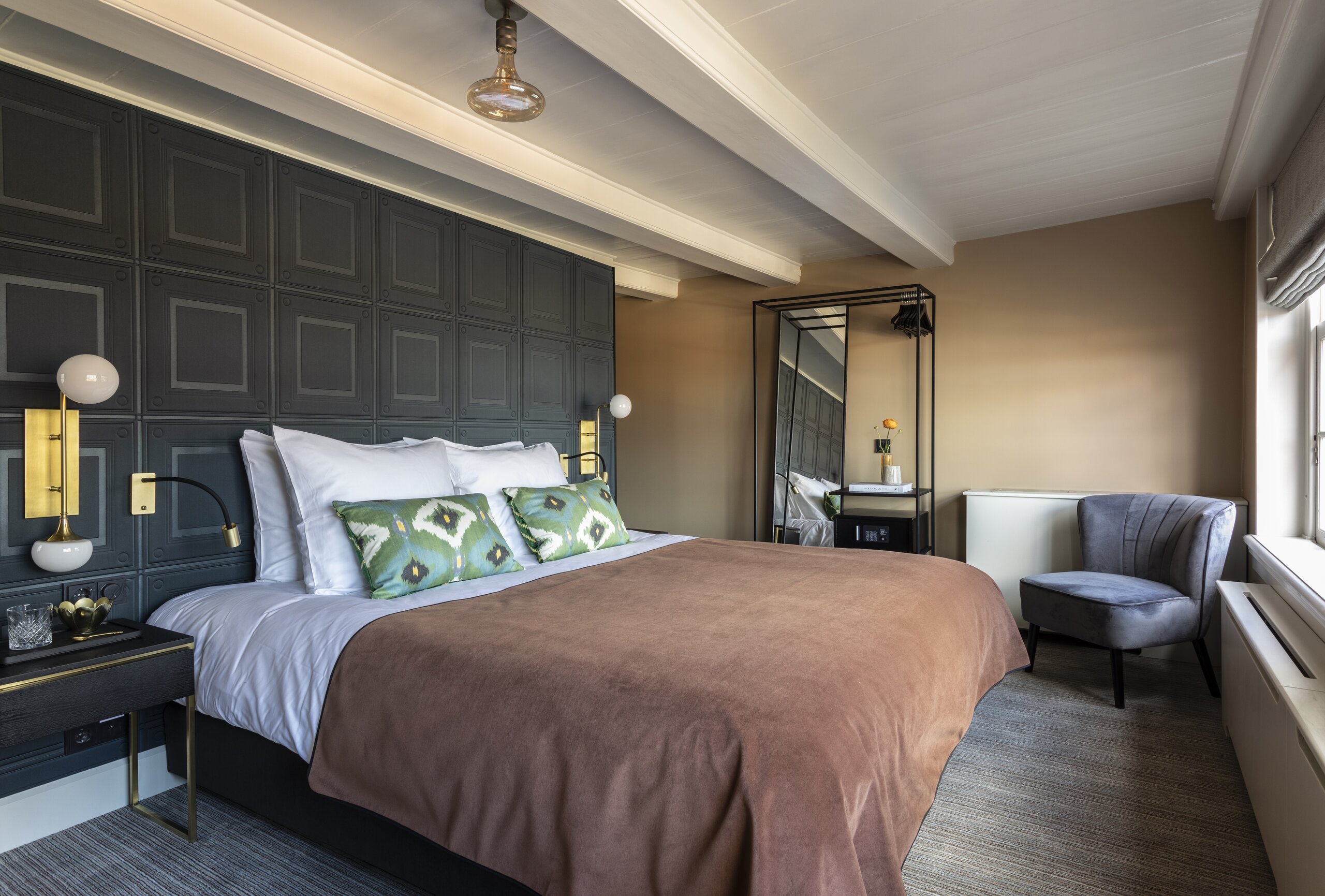 Cozy Room 7
