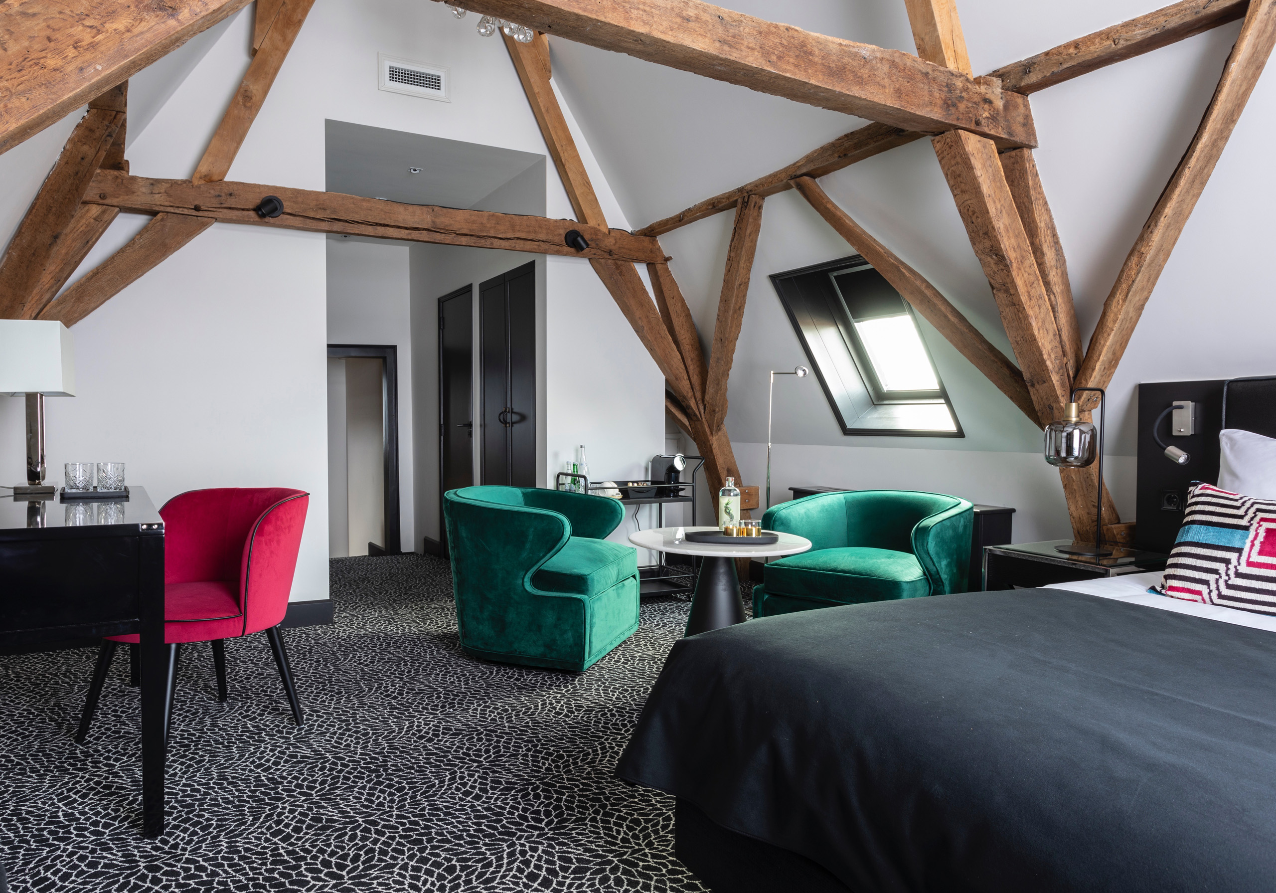 Suite 11