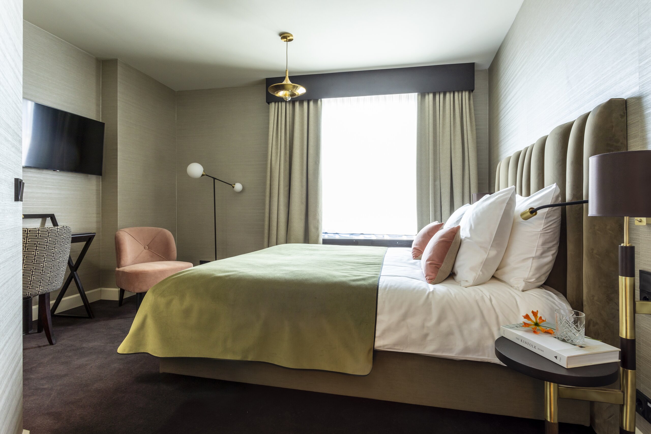 Cozy Rooms